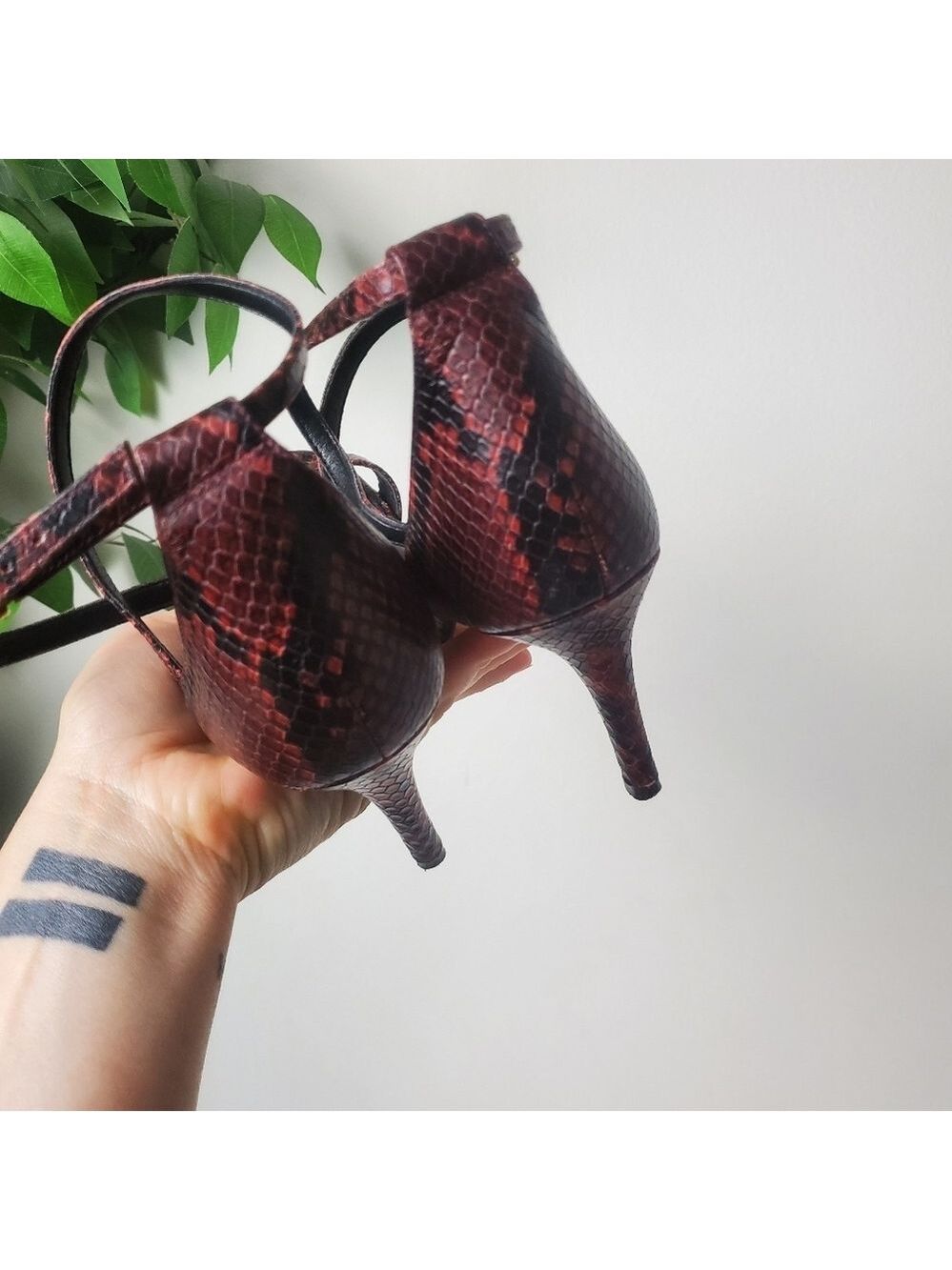 Michael Kors Ava Sandals Womens 8.5 Burgundy Snake Skin - Picture 9 of 13